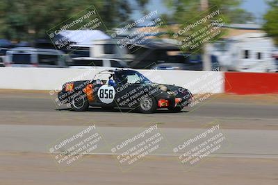 media/Oct-02-2022-24 Hours of Lemons (Sun) [[cb81b089e1]]/1020am (Front Straight)/